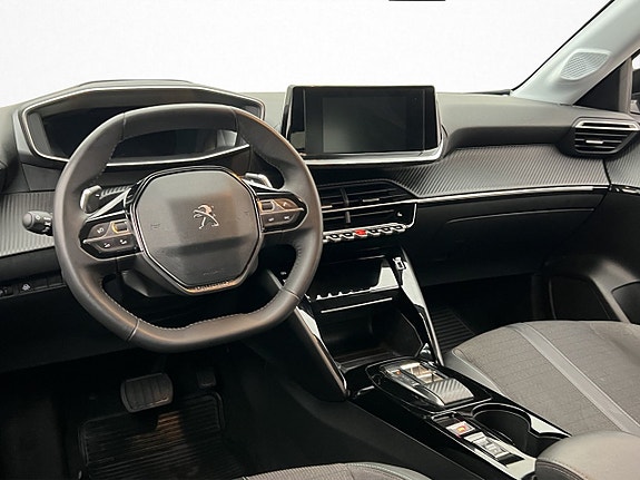 Peugeot 208 11 of 24