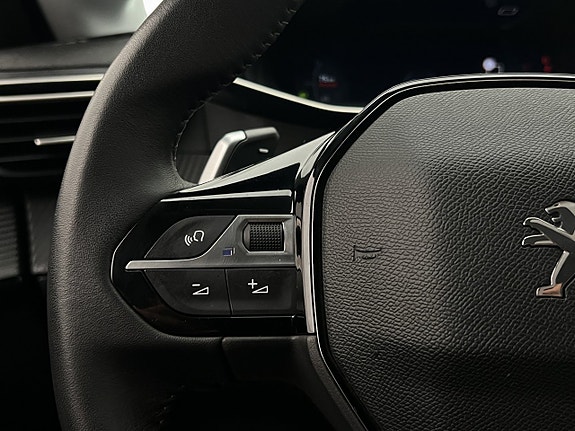 Peugeot 208 15 of 24