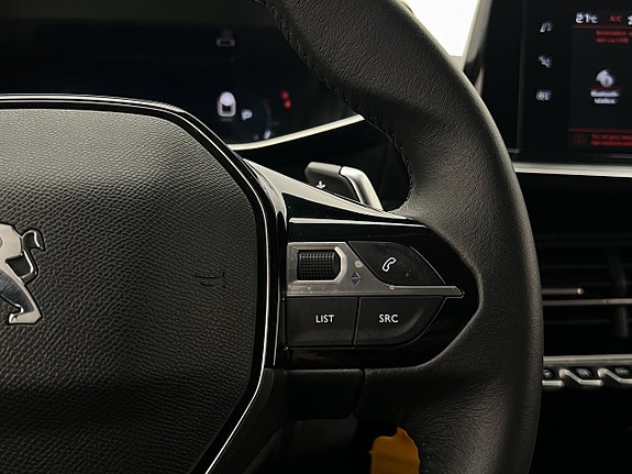 Peugeot 208 16 of 24