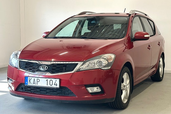 Kia Ceed 2 of 10