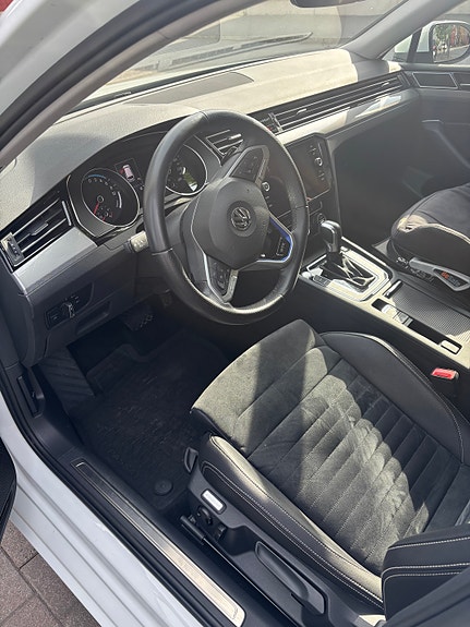 Volkswagen Passat 5 of 5