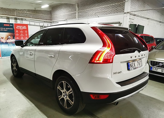 Volvo XC60 4 of 22