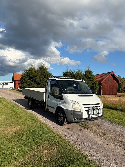Ford Transit 3 of 6