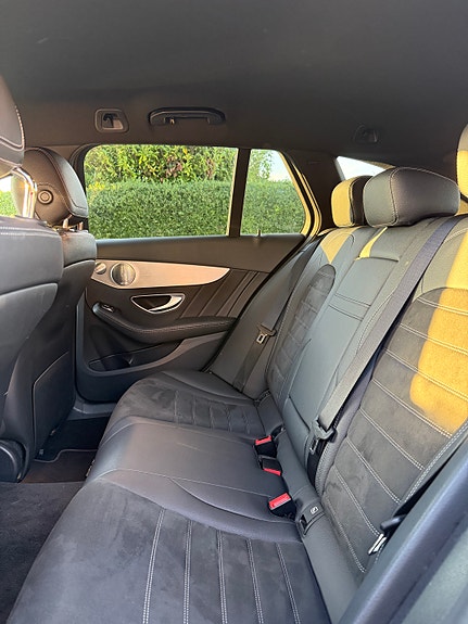Mercedes-Benz C200 7 of 12