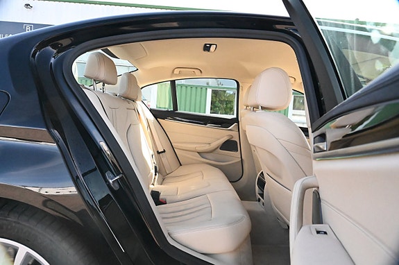 BMW 530e 19 of 21