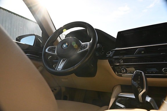 BMW 530e 12 of 21