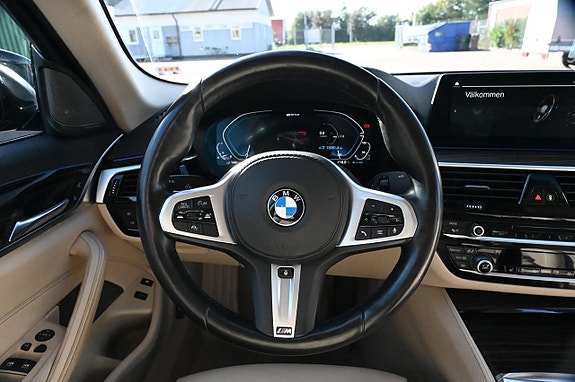 BMW 530e 13 of 21