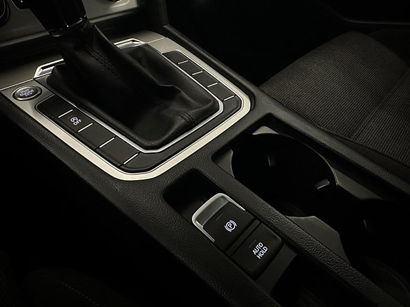 Volkswagen Passat 14 of 14