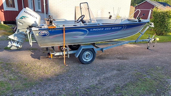 Linder Arkip 460 Honda 50hp bromsad trailer 2 of 10