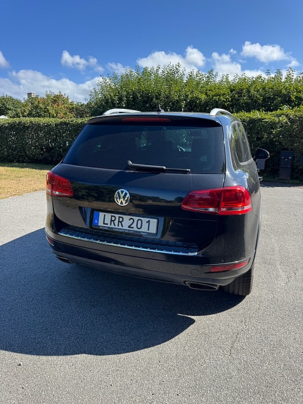 Volkswagen Touareg 4 of 10