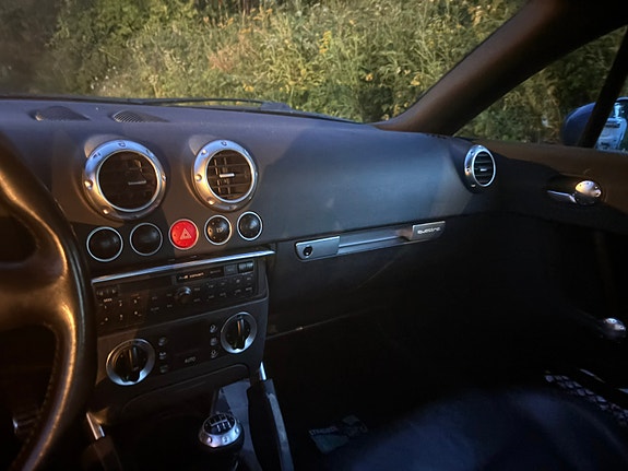 Audi TT 6 of 8