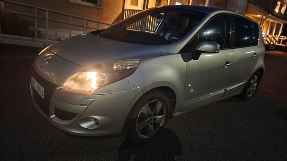 Renault Scenic III 2 of 11