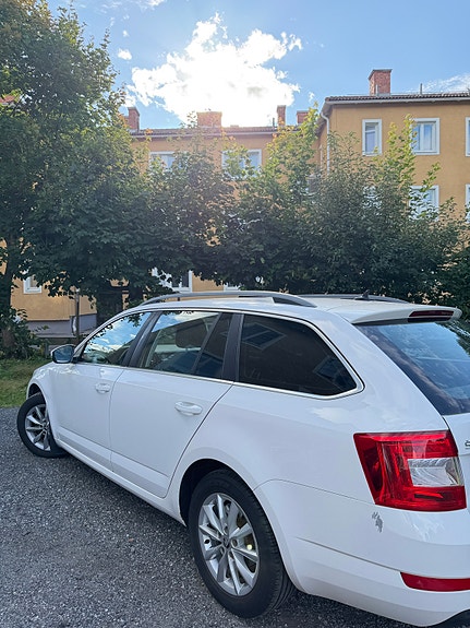 Skoda Octavia 5 of 8