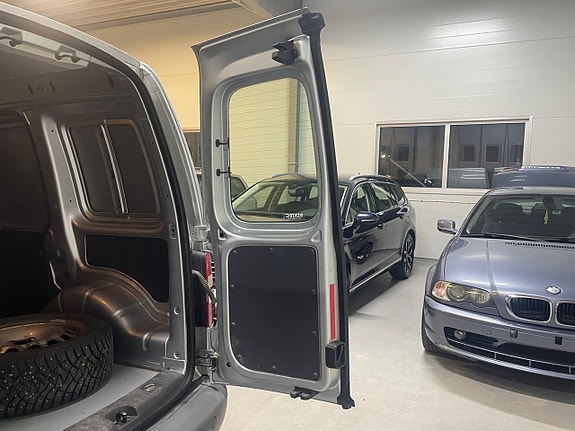 Volkswagen Caddy 14 of 23