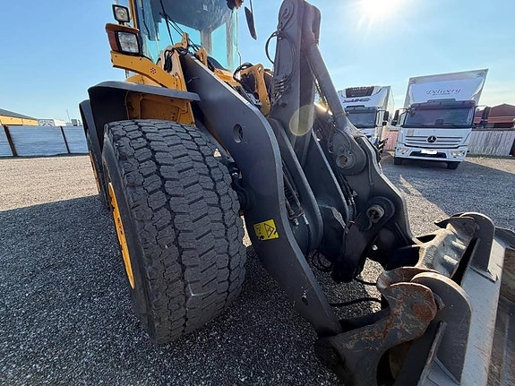 Volvo L110E 7 of 24