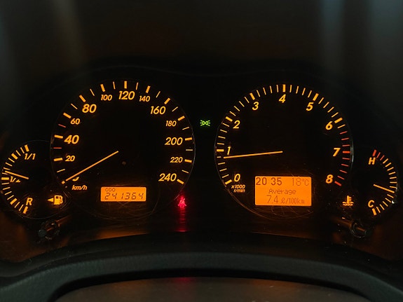 Toyota Avensis 9 of 19