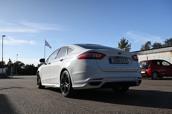 Ford Mondeo 4 of 16