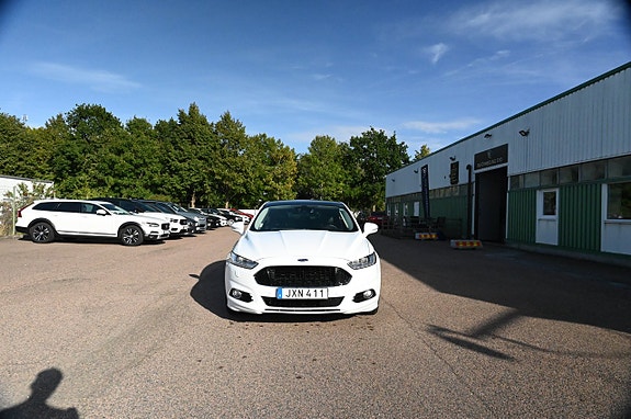 Ford Mondeo 3 of 16