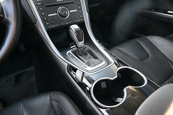 Ford Mondeo 11 of 16