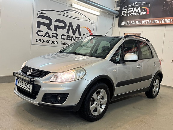 Suzuki SX4 2 of 21