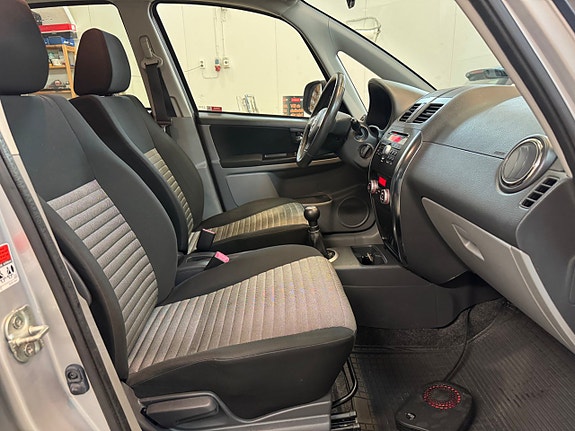 Suzuki SX4 19 of 21