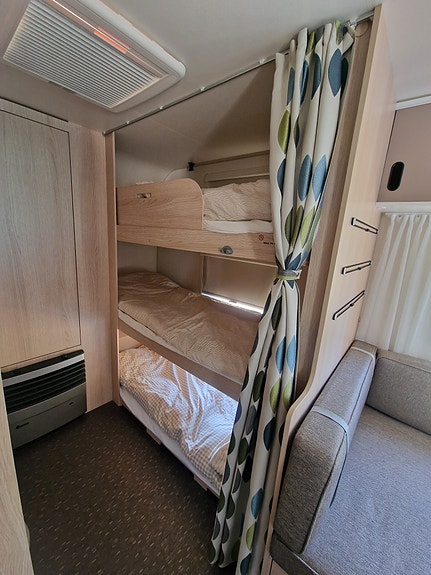 Adria 563 PT 8 of 9