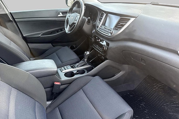 Hyundai Tucson 12 of 26