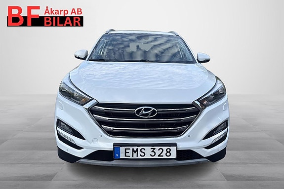 Hyundai Tucson 16 of 26