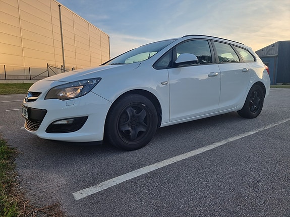 Opel Astra 9 of 26