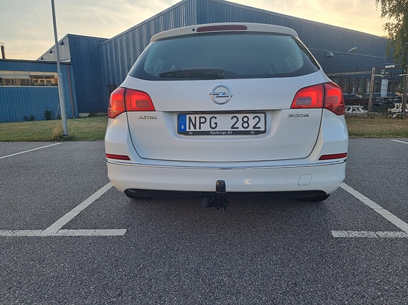 Opel Astra 18 of 26