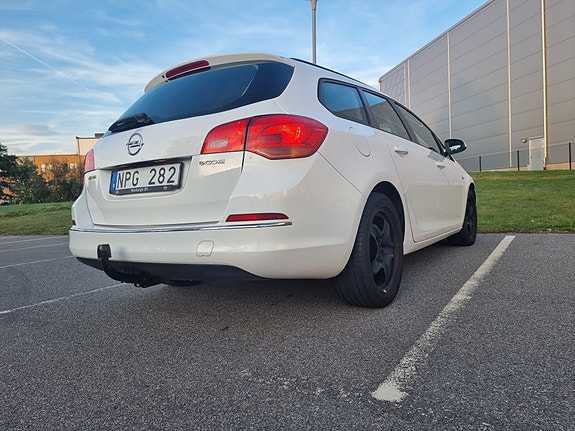Opel Astra 13 of 26