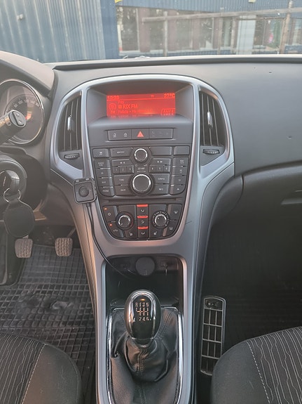 Opel Astra 11 of 26