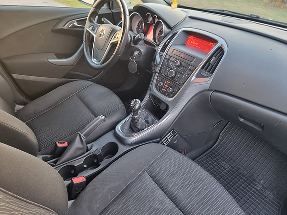 Opel Astra 24 of 26