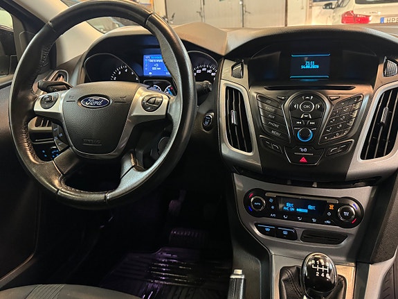 Ford Focus 12 of 21