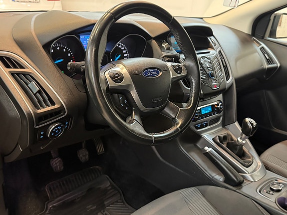 Ford Focus 8 of 21
