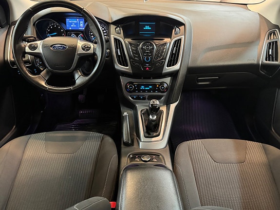 Ford Focus 11 of 21