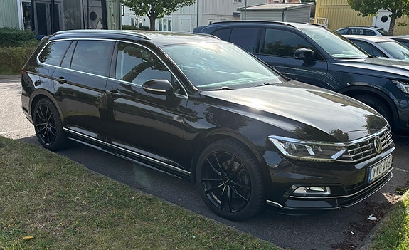 Volkswagen Passat 2 of 9
