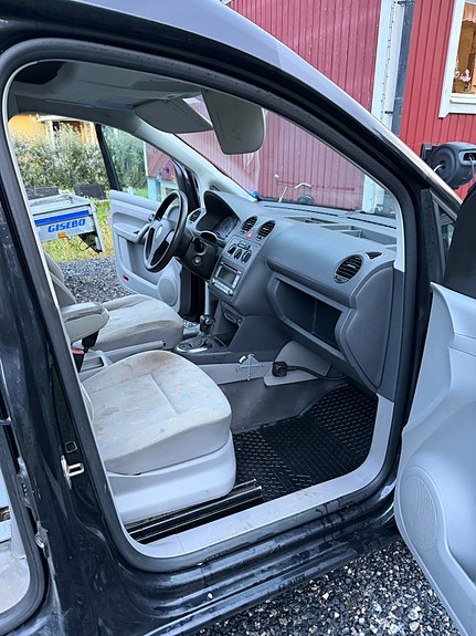Volkswagen Caddy Maxi 5 of 8