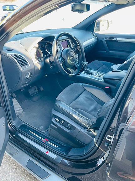 Audi Q7 7 of 10
