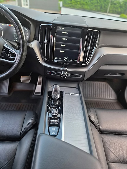 Volvo XC60 19 of 29