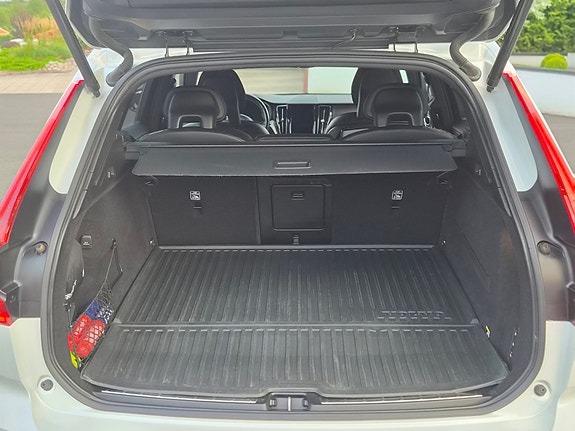 Volvo XC60 26 of 29