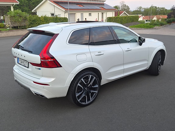 Volvo XC60 3 of 29