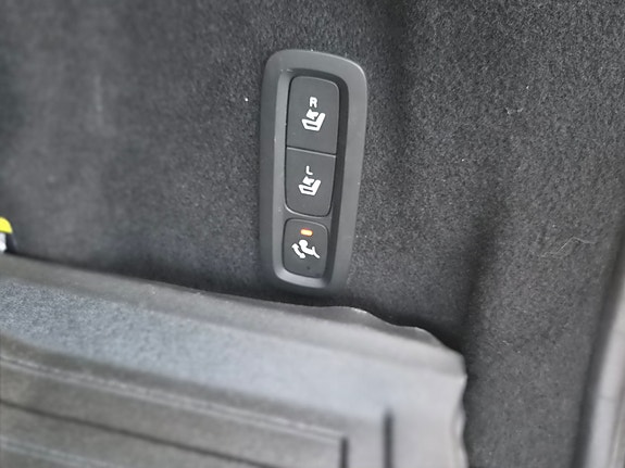 Volvo XC60 24 of 29