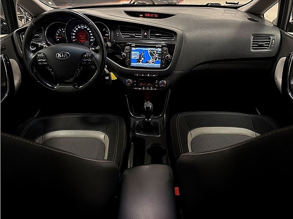 Kia Ceed 11 of 23