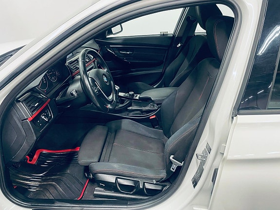 BMW 328i 8 of 16