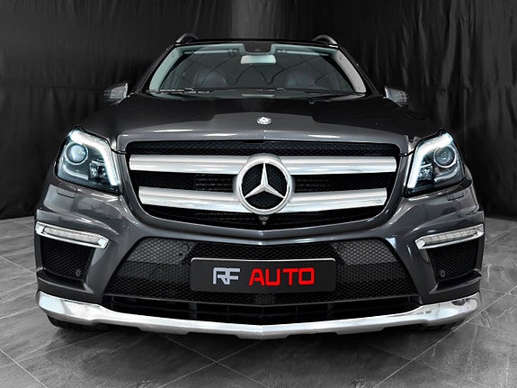 Mercedes-Benz GL350 7 of 30