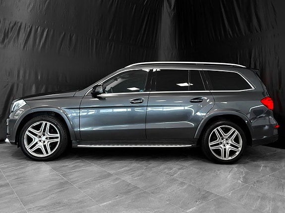 Mercedes-Benz GL350 9 of 30