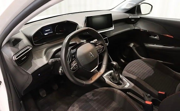 Peugeot 208 2 of 12