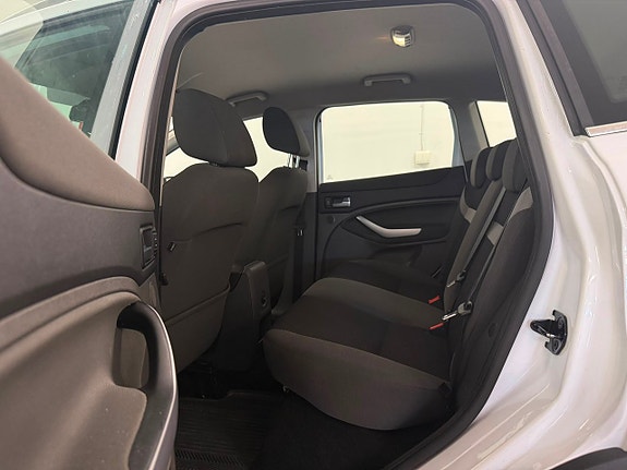 Ford Kuga 14 of 26