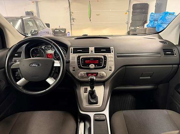 Ford Kuga 18 of 26